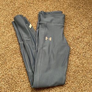 Small, under armour leggings